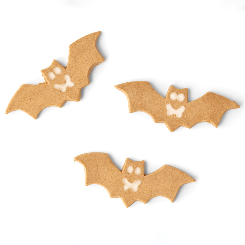 Halloween 4ct Apple Cinnamon Rawhide Free Bats (Apple Cinnamon flavor)